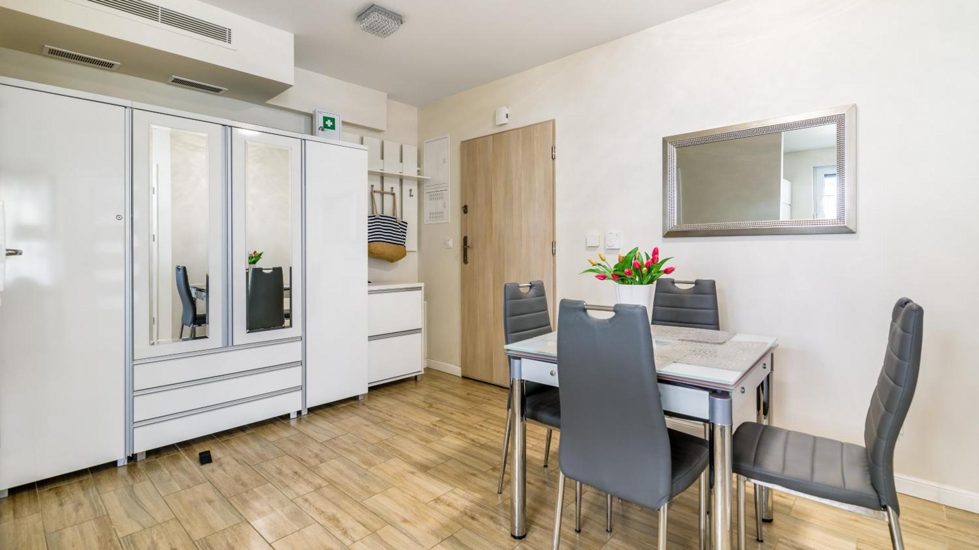 Apartamenty Piamola Jantar Park Zewnętrze zdjęcie